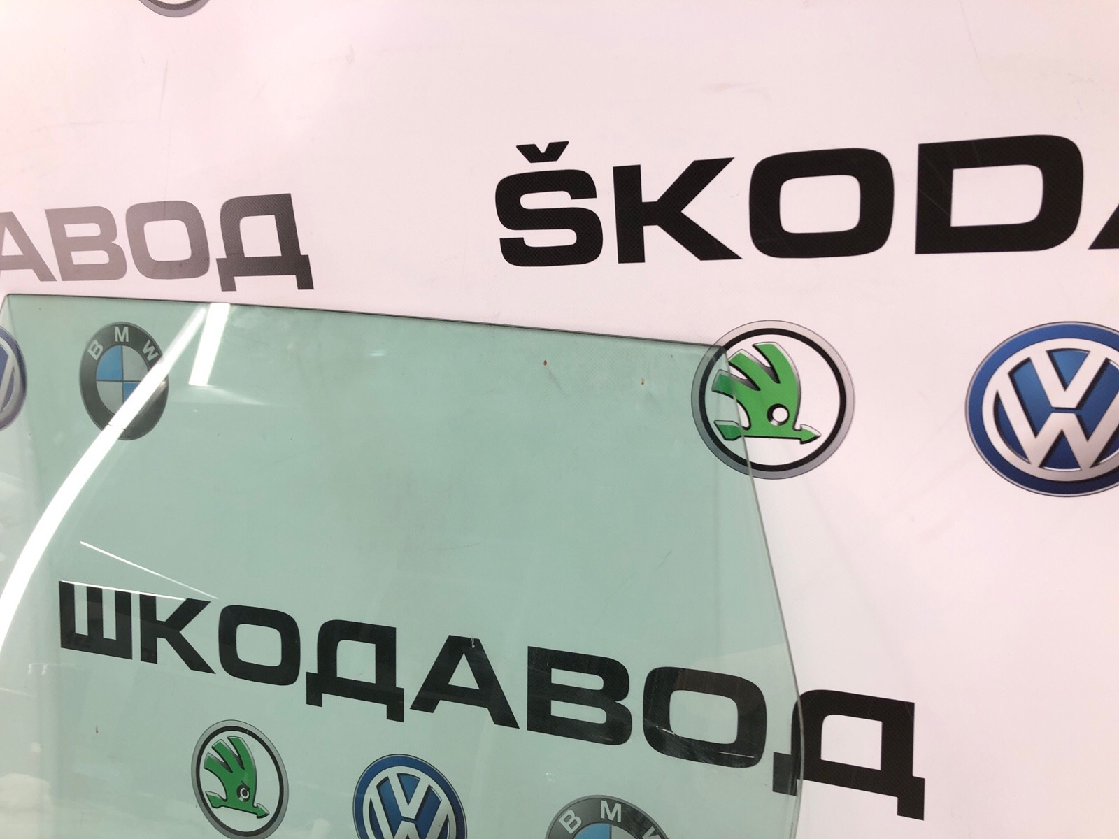 Стекло двери, 2000 рублей, Москва