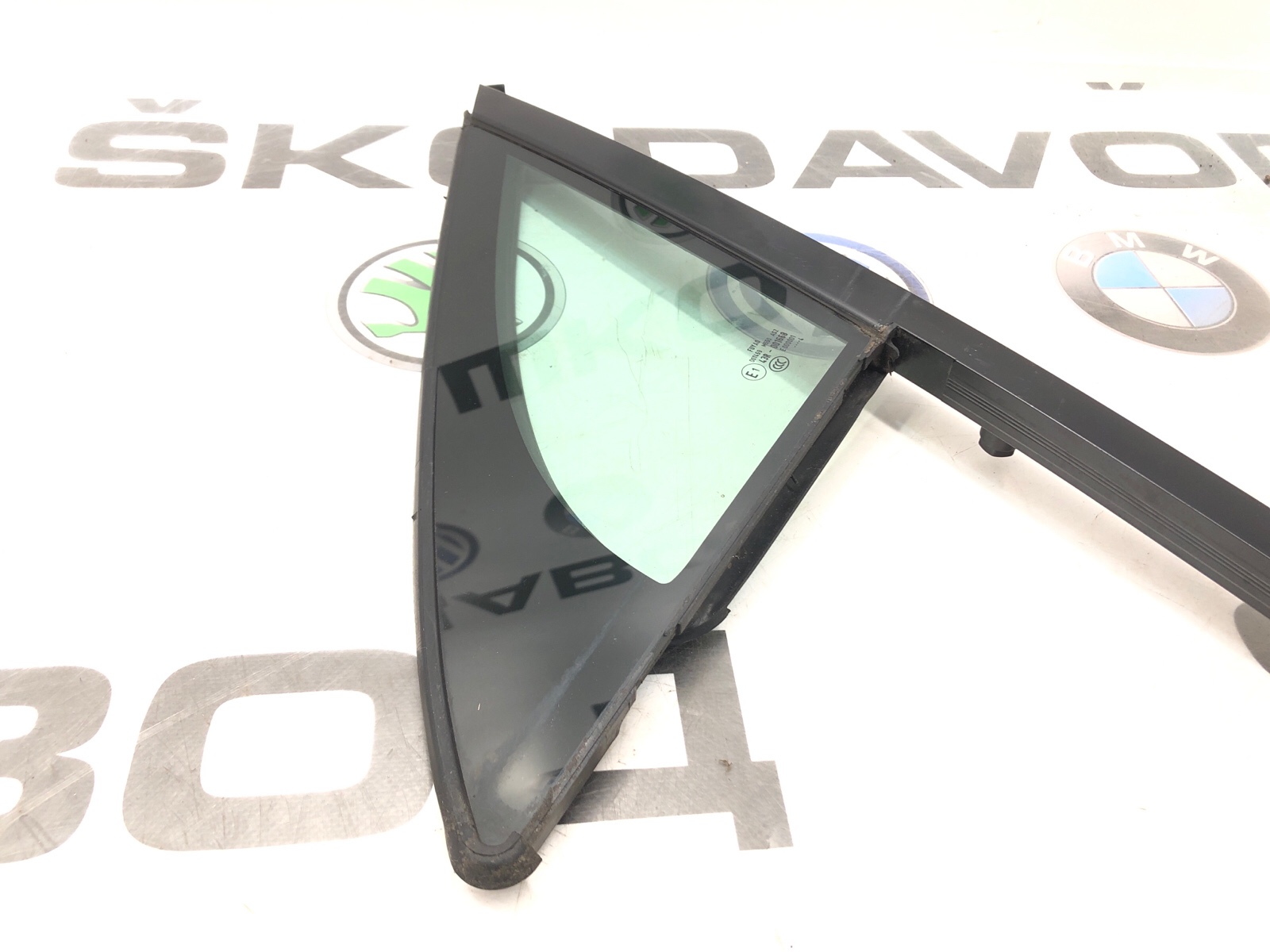 форточка двери, 2000 рублей, Москва