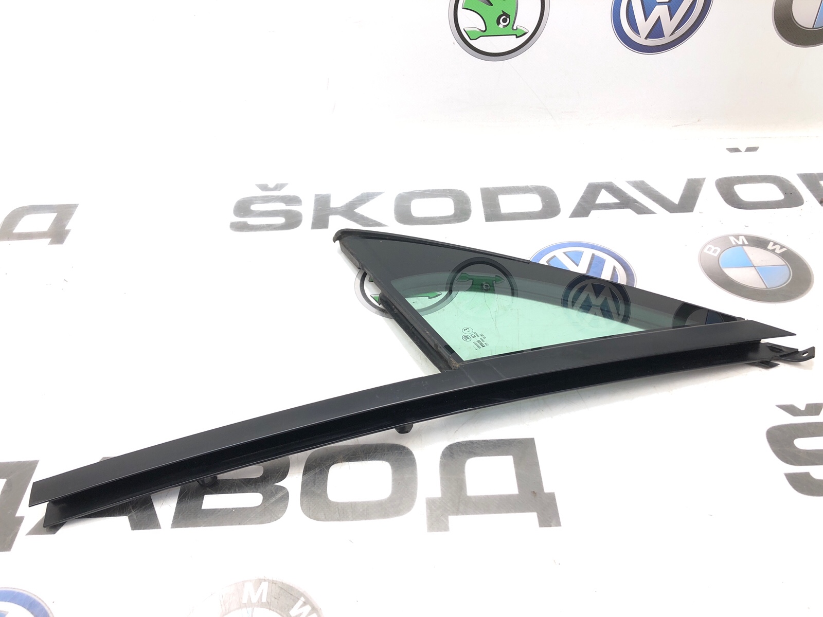 форточка двери, 2000 рублей, Москва