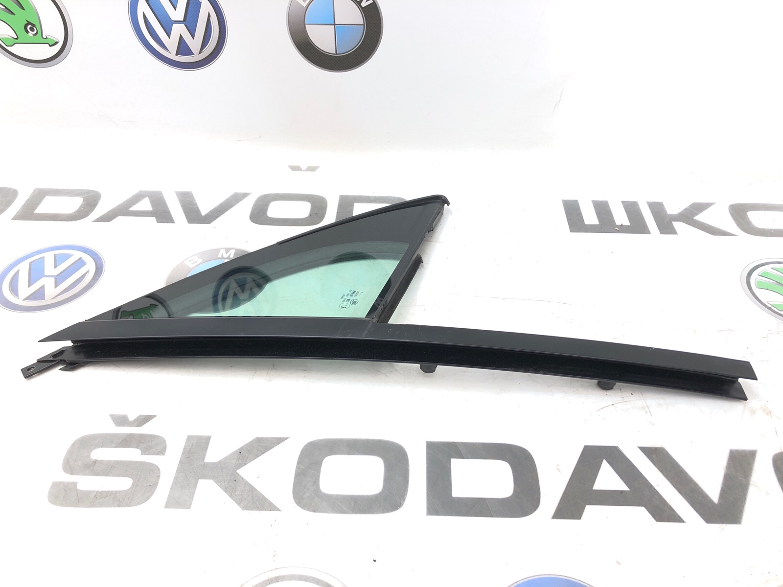 форточка двери, 2000 рублей, Москва