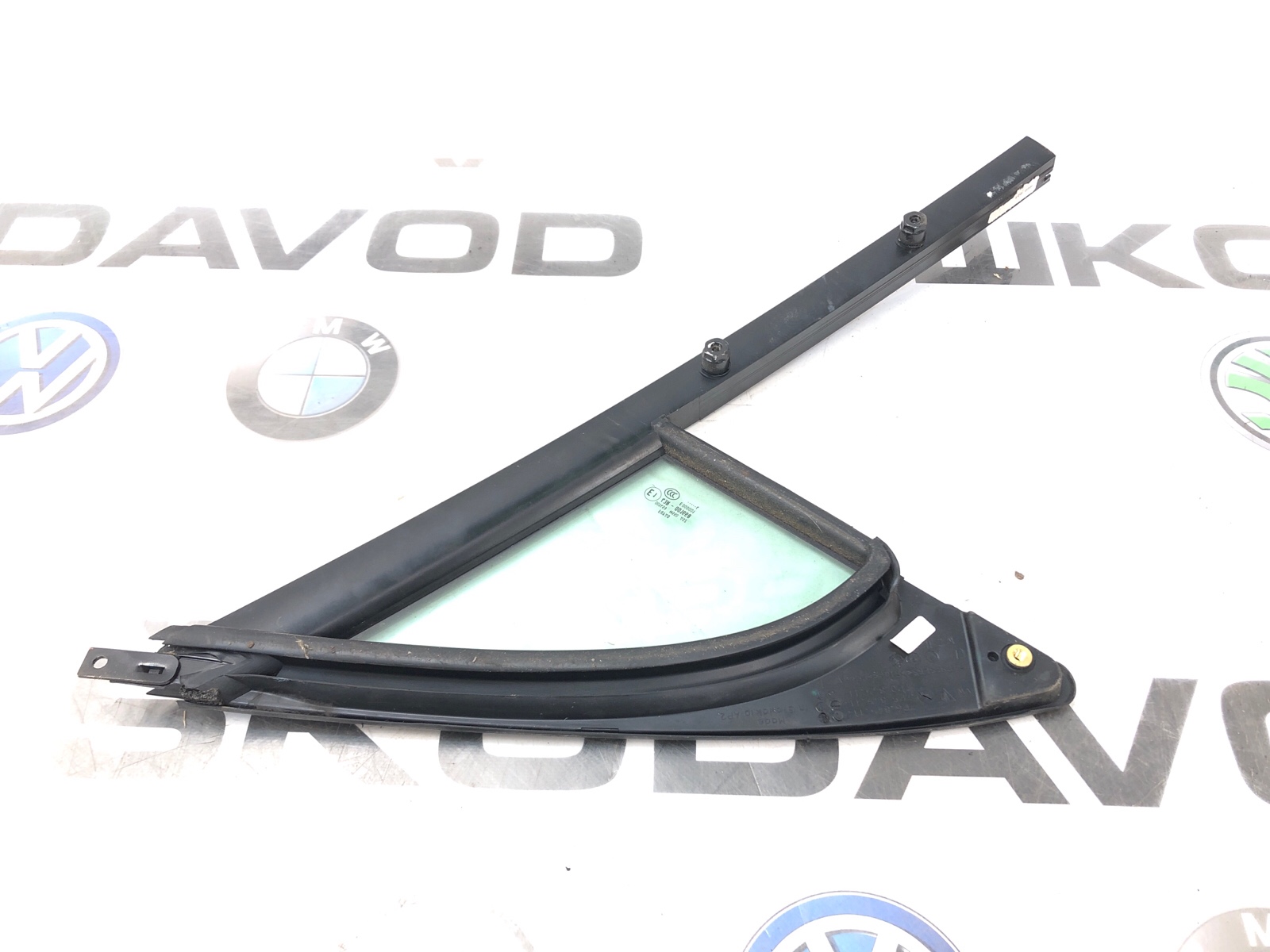 форточка двери, 2000 рублей, Москва