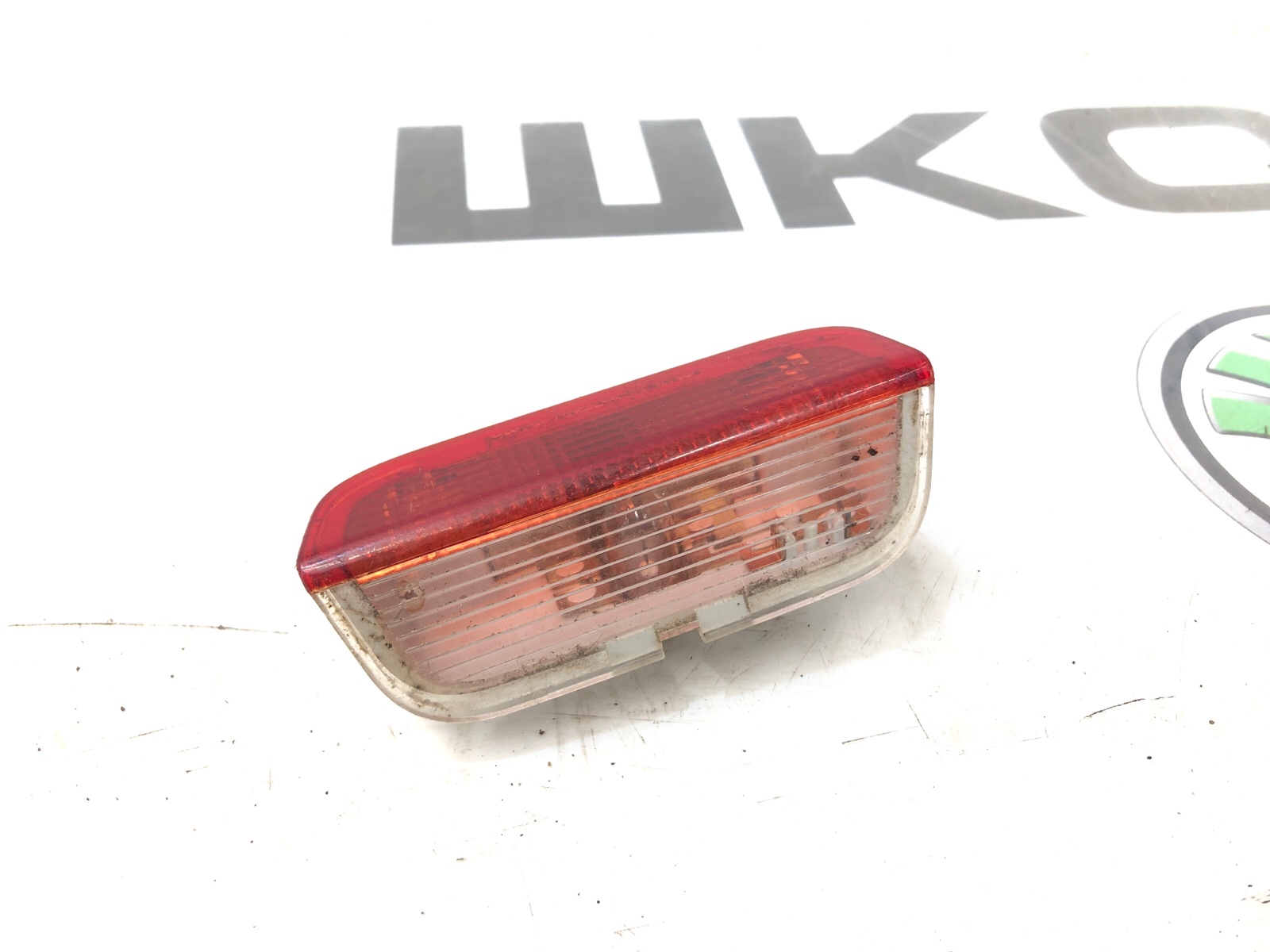 Плафон подсветки карты двери, 1000 рублей, Москва