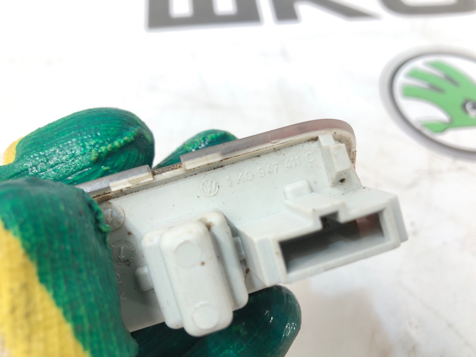 Плафон подсветки карты двери, 1000 рублей, Москва