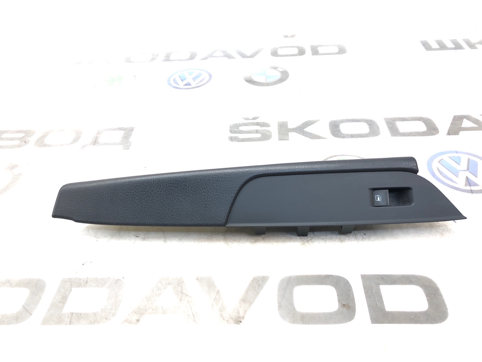 кнопка стеклоподъемника, 1000 рублей, Москва