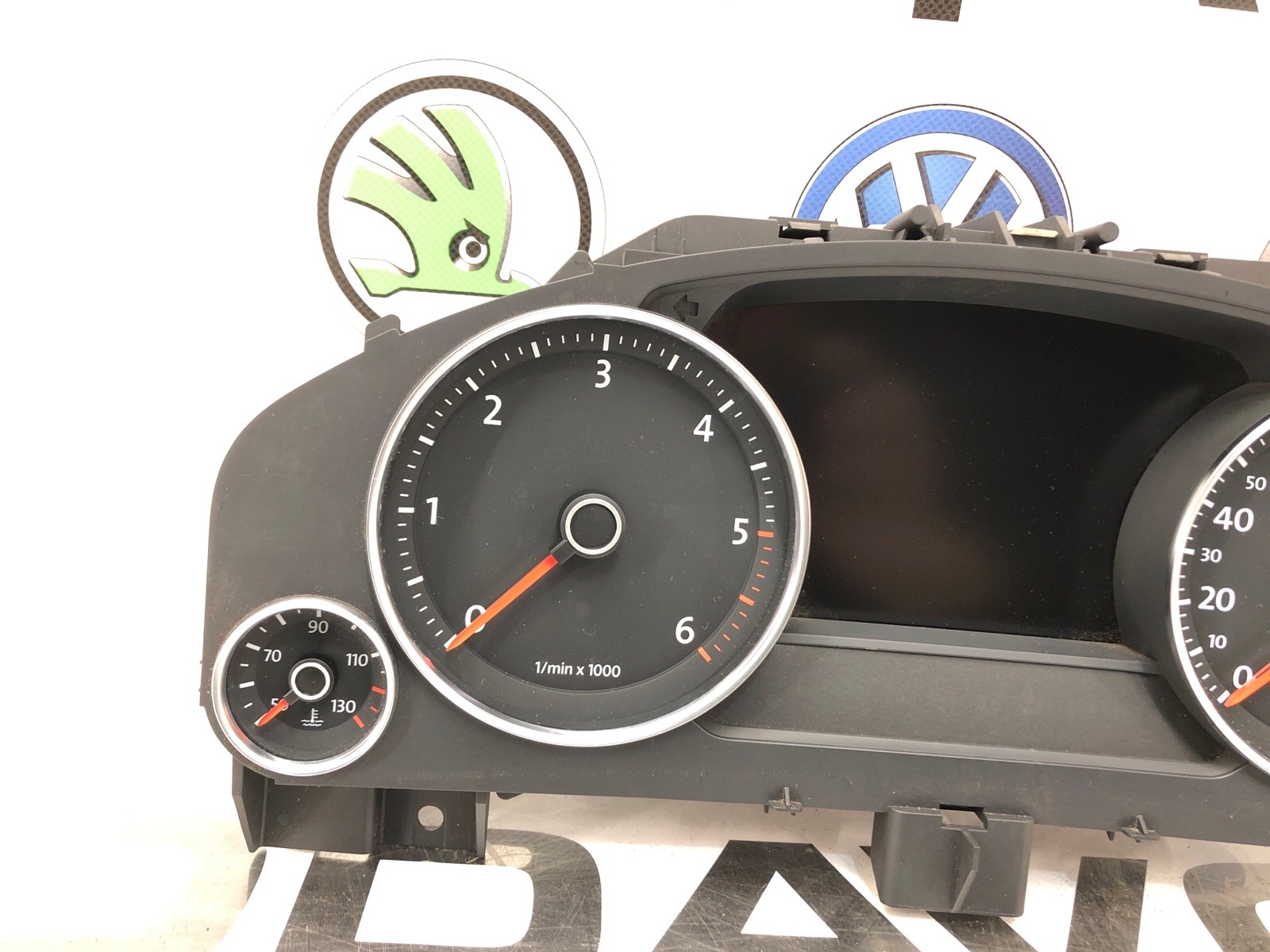 панель приборов, 4000 рублей, Москва