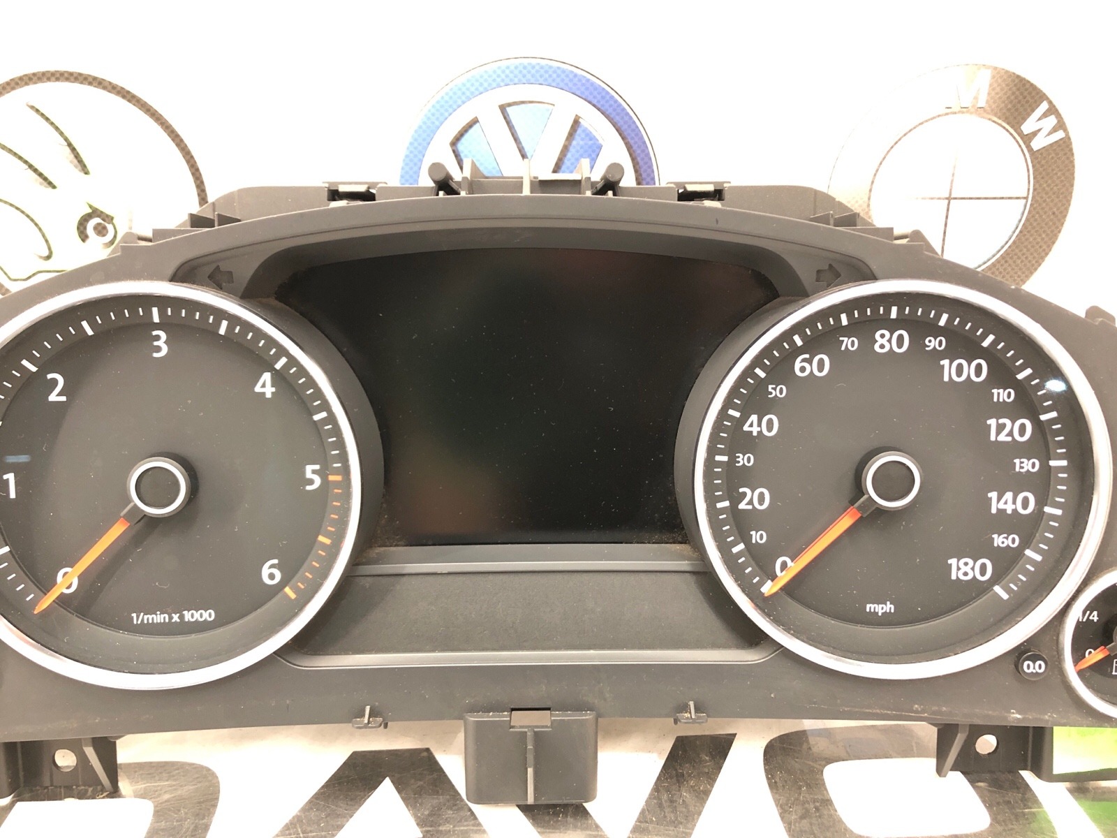 панель приборов, 4000 рублей, Москва