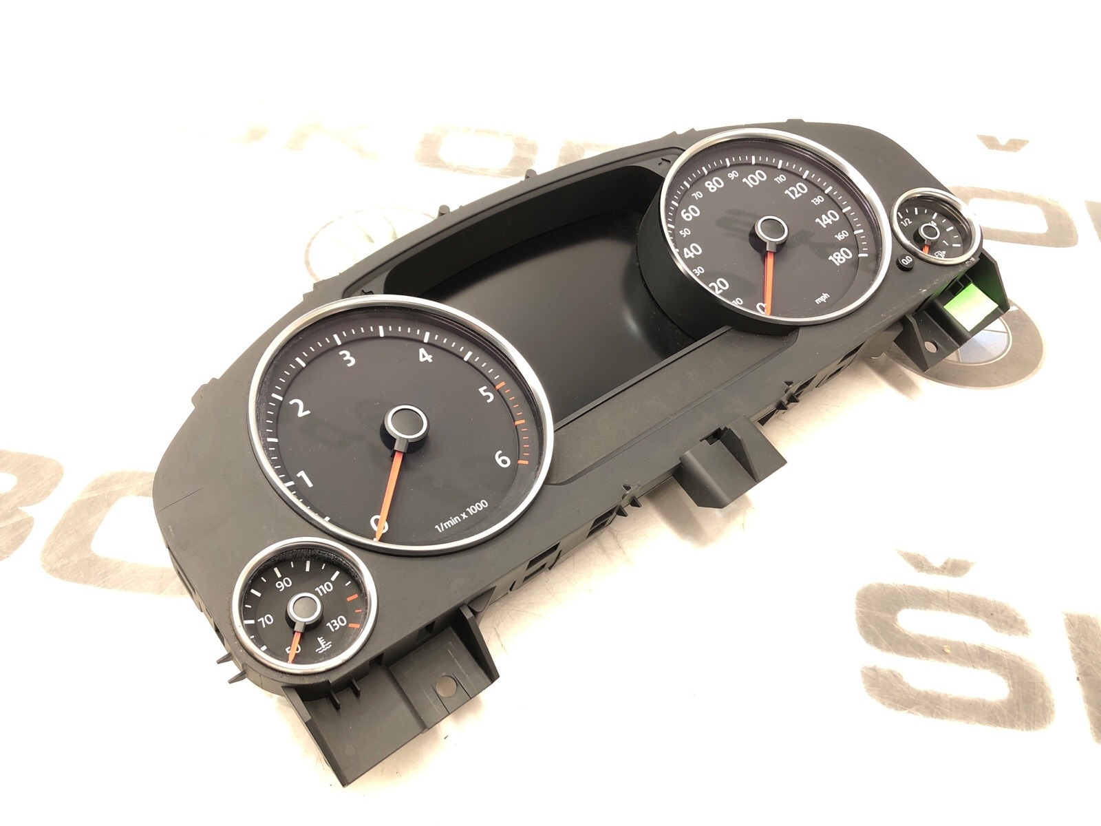 панель приборов, 4000 рублей, Москва