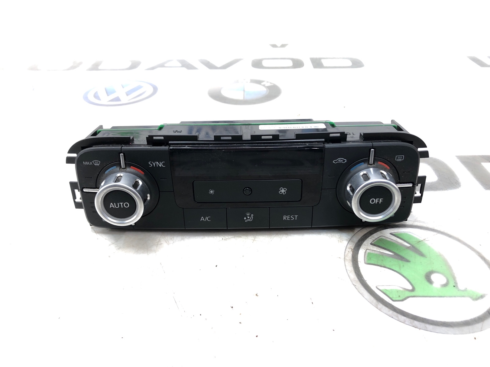 Блок управления климат-контролем, 2000 рублей, Москва