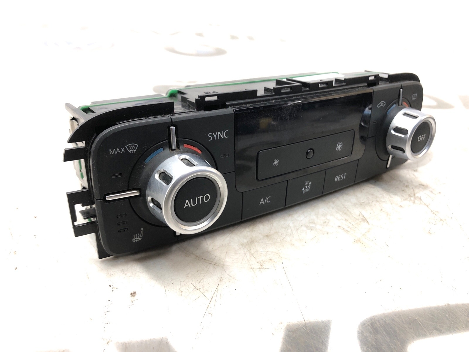 Блок управления климат-контролем, 2000 рублей, Москва