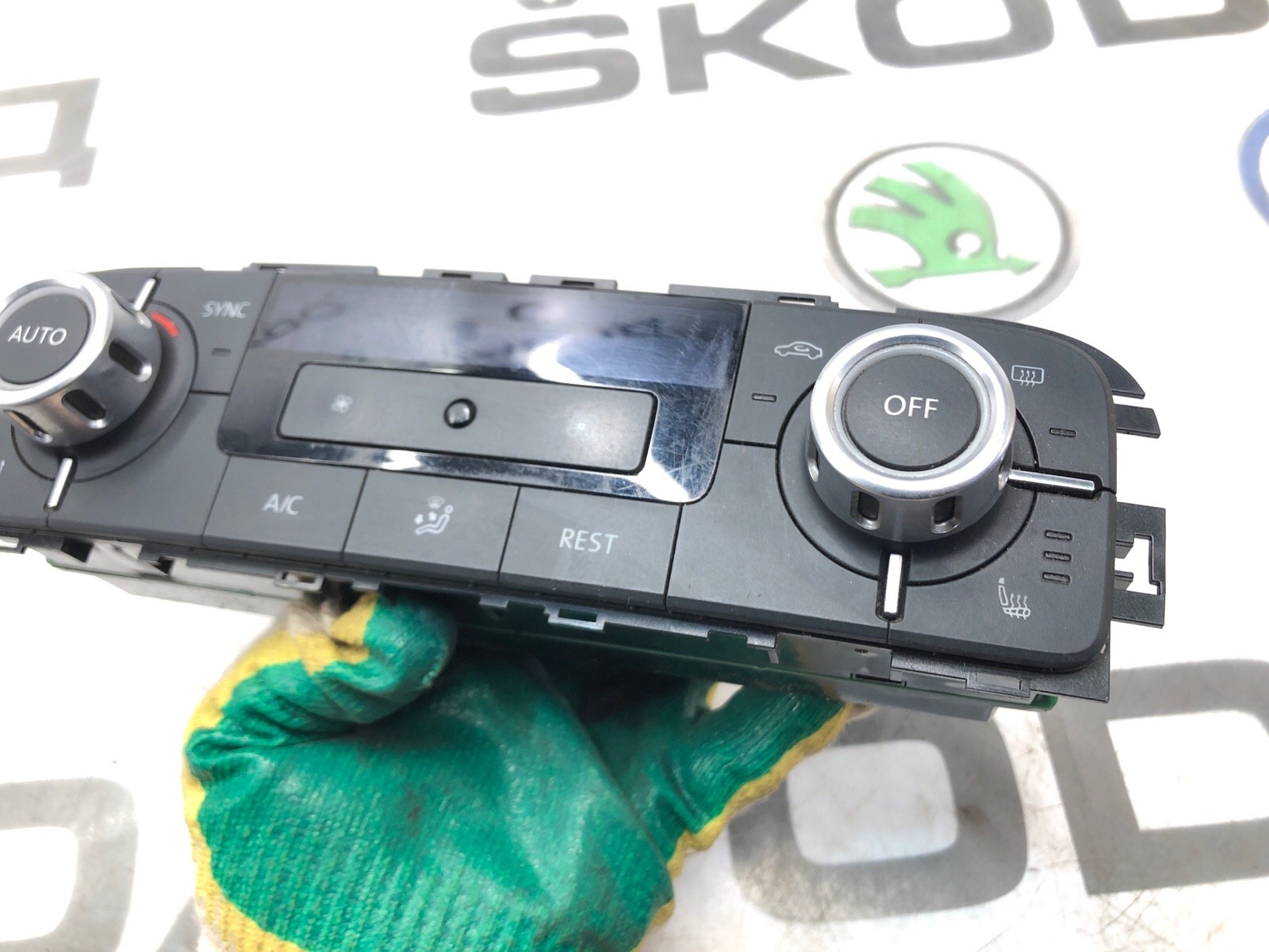 Блок управления климат-контролем, 2000 рублей, Москва