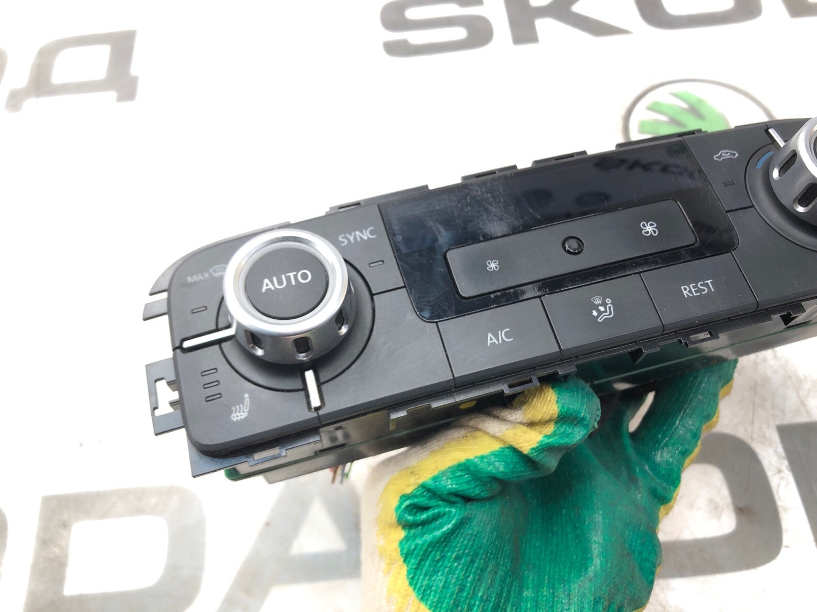 Блок управления климат-контролем, 2000 рублей, Москва