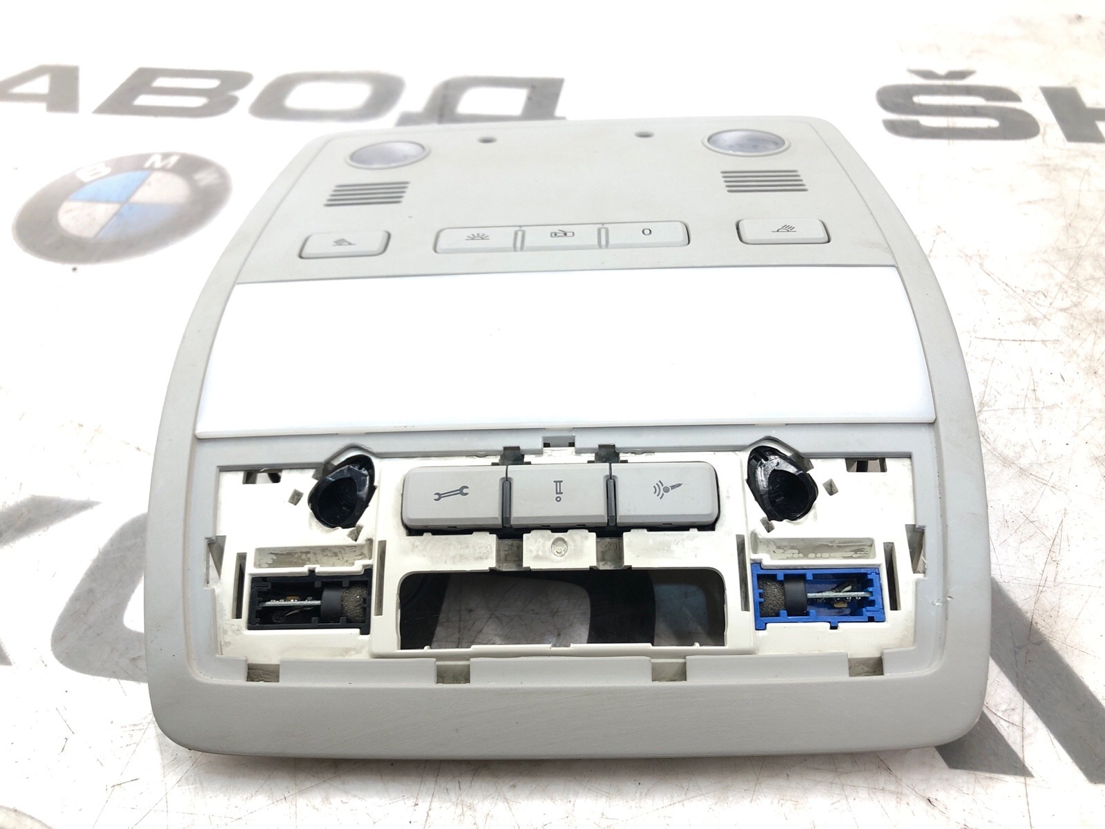 Плафон освещения салона, 2000 рублей, Москва