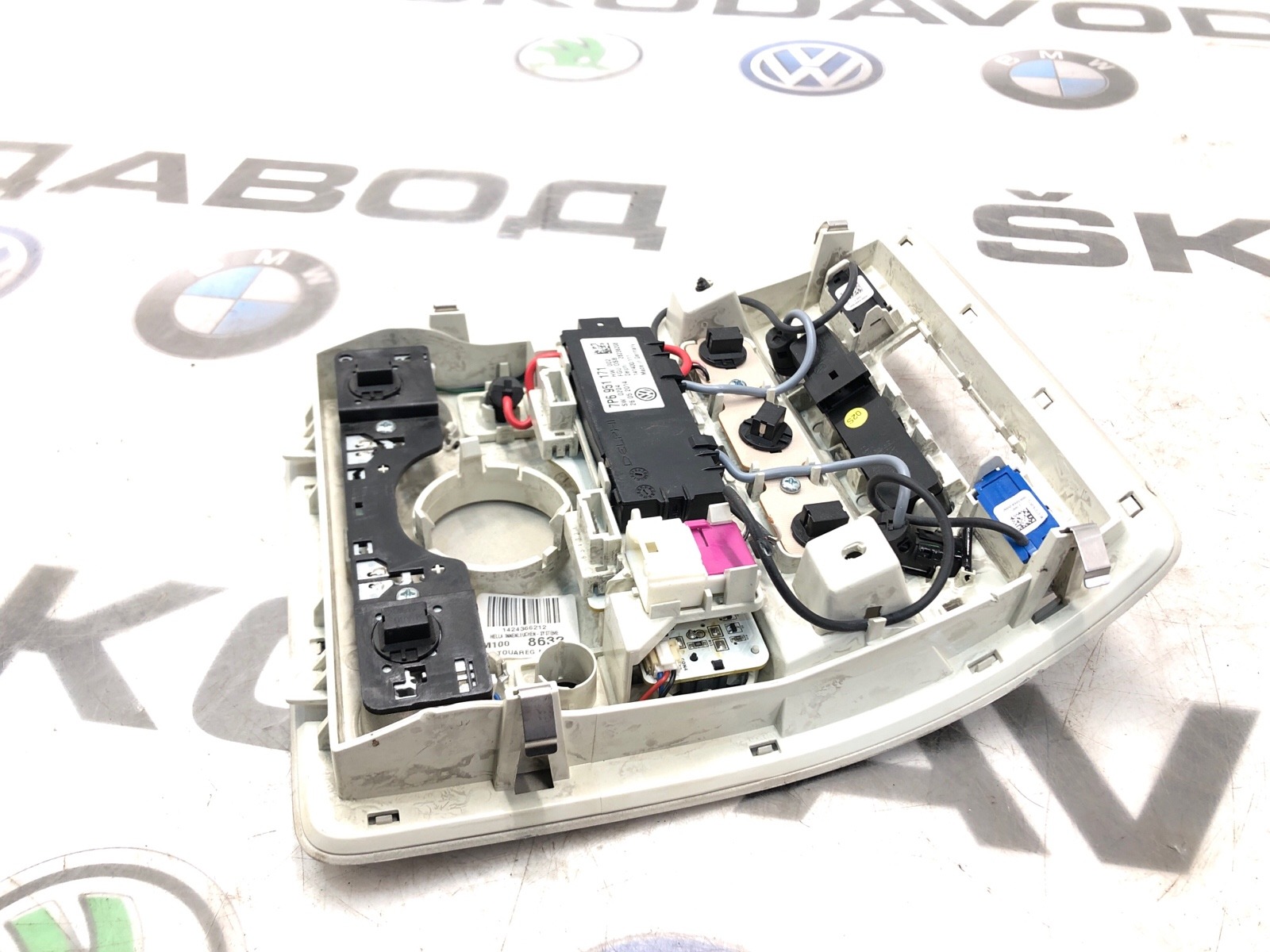 Плафон освещения салона, 2000 рублей, Москва