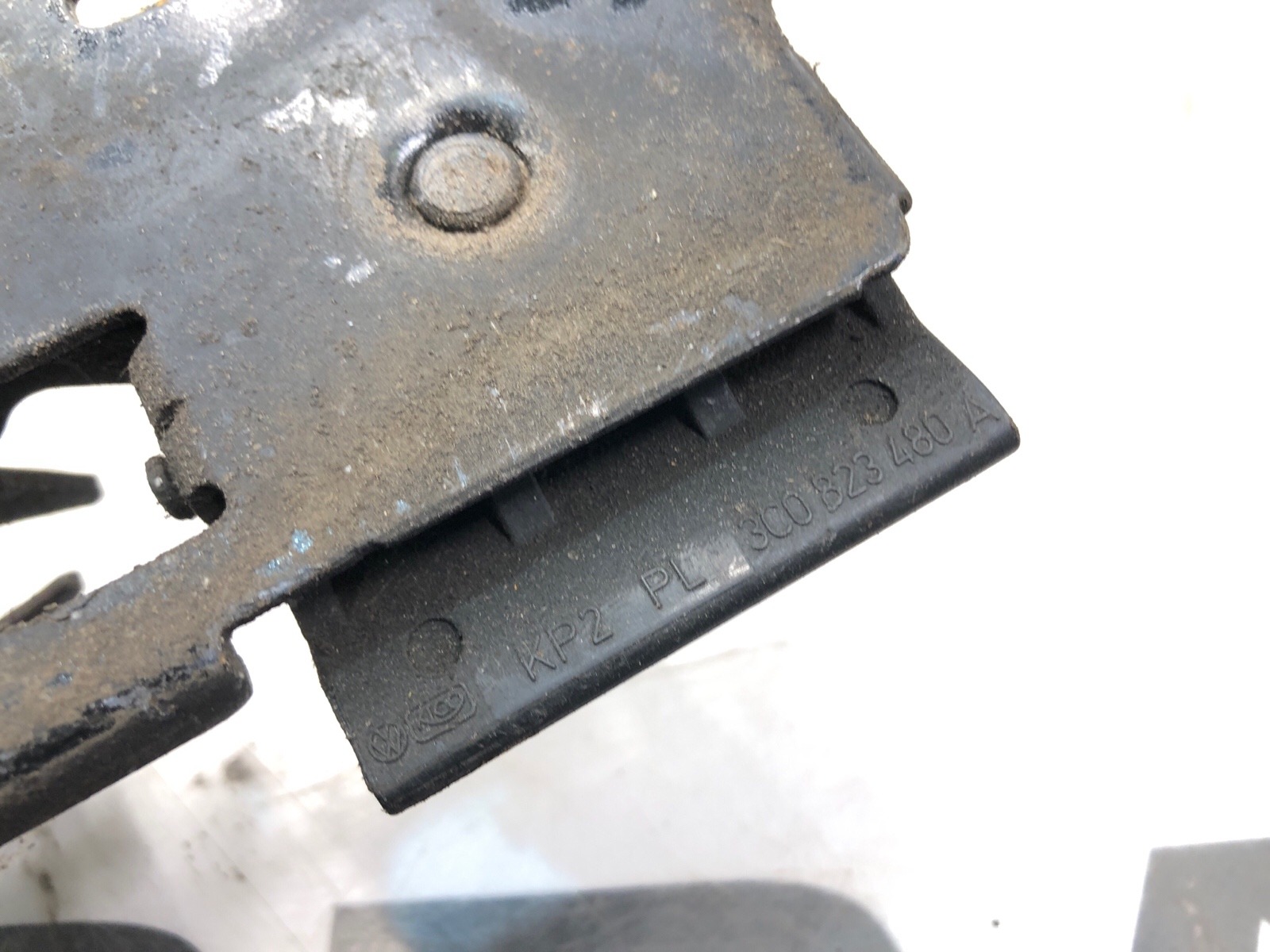 крюк капота, 1500 рублей, Москва