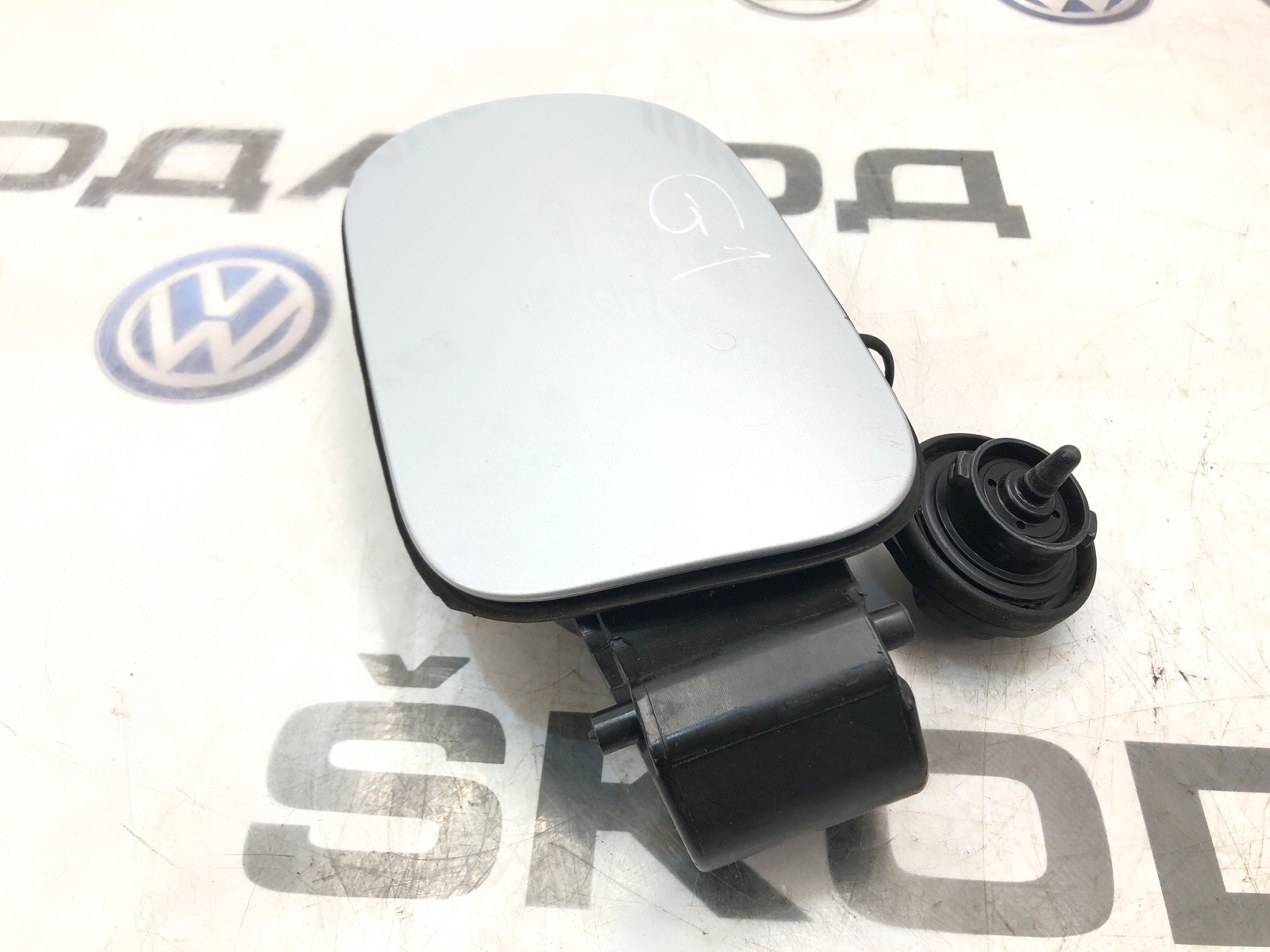 лючок бензобака, 1500 рублей, Москва