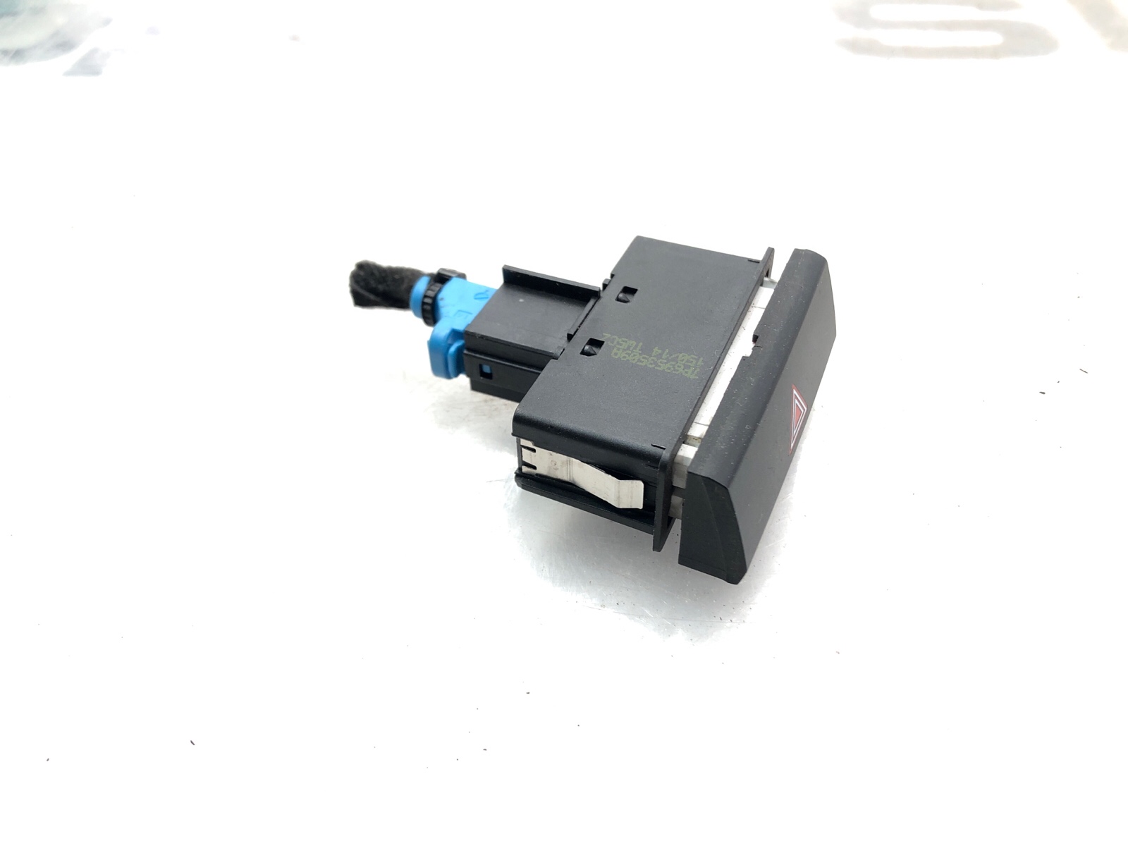 Кнопка аварийного сигнала, 1000 рублей, Москва