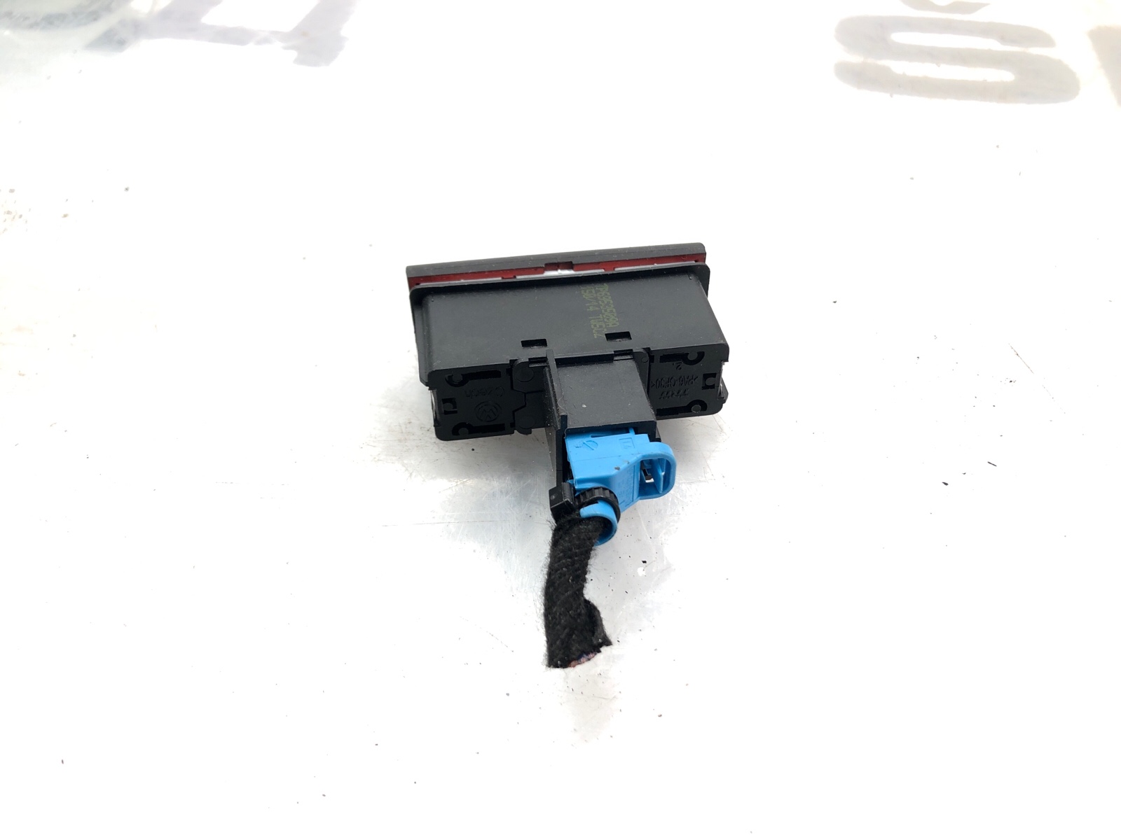 Кнопка аварийного сигнала, 1000 рублей, Москва