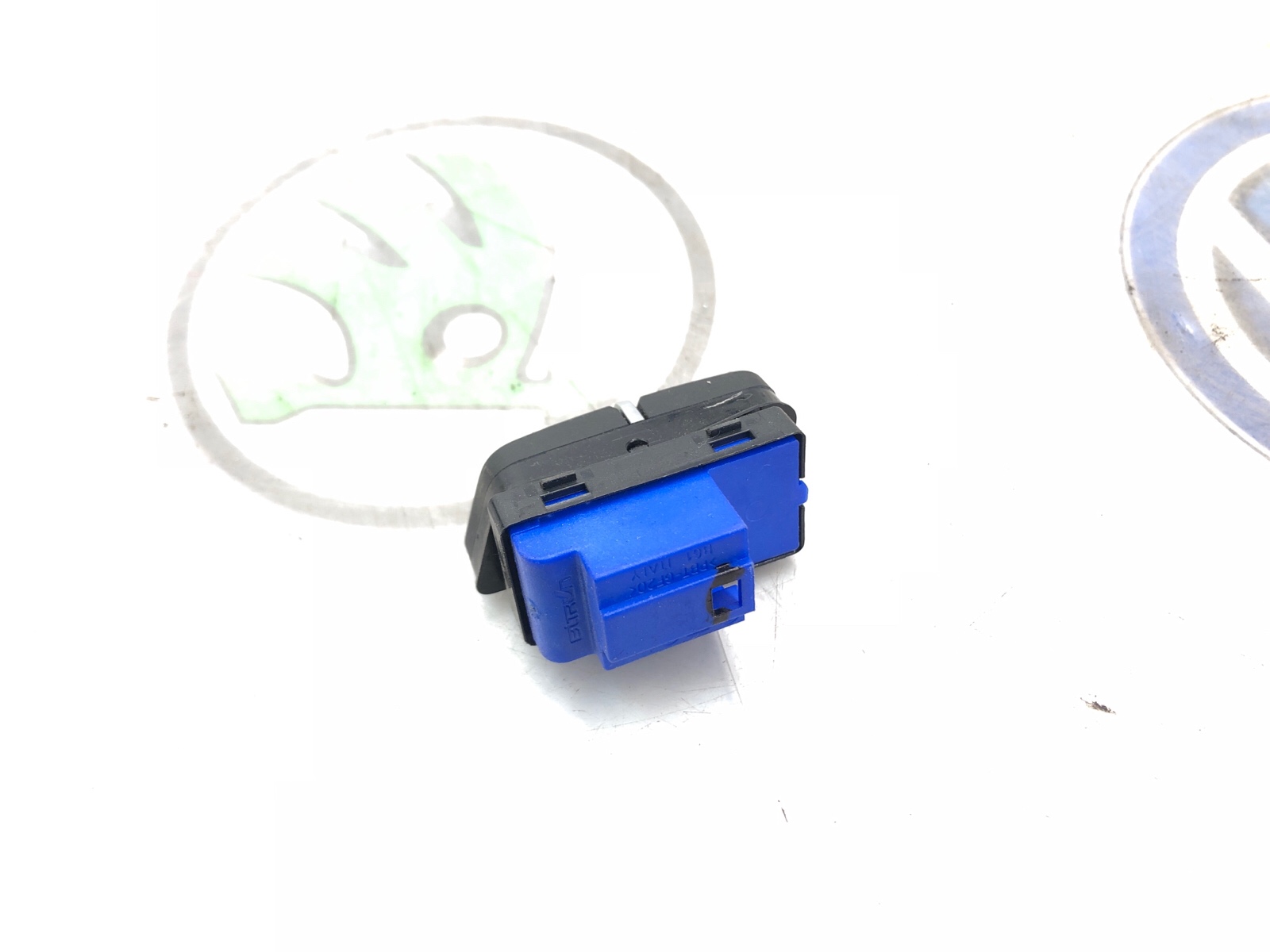 кнопка центрального замка, 1000 рублей, Москва