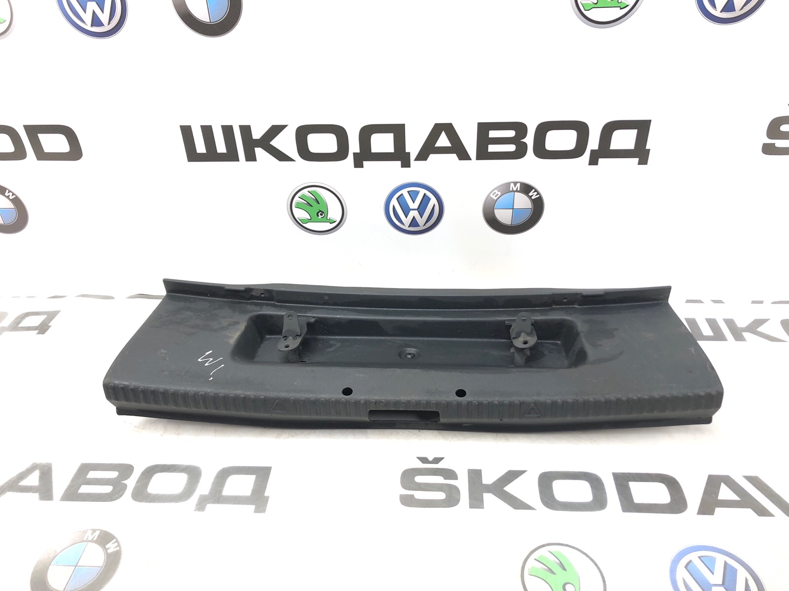 Накладка замка багажника, 1500 рублей, Москва