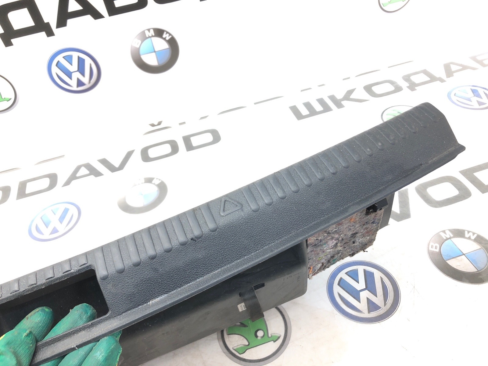 Накладка замка багажника, 1500 рублей, Москва