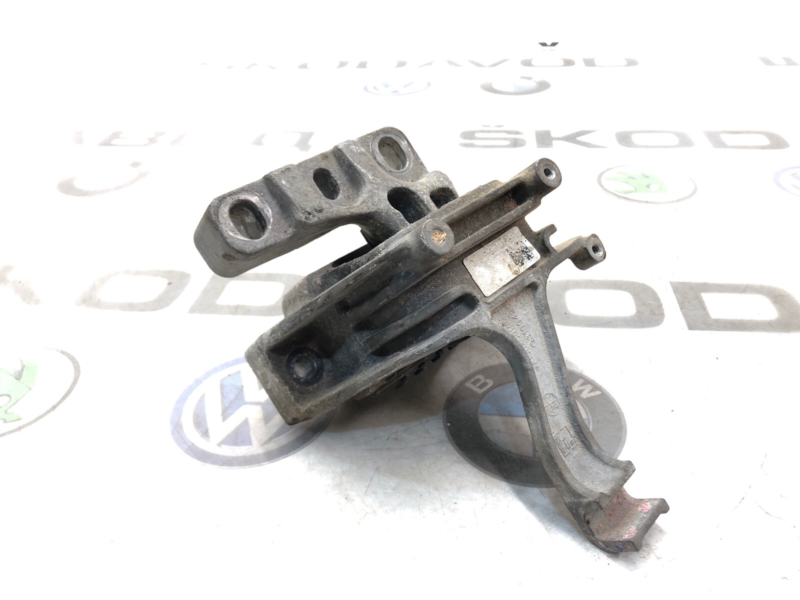 Опора двигателя, 2000 рублей, Москва