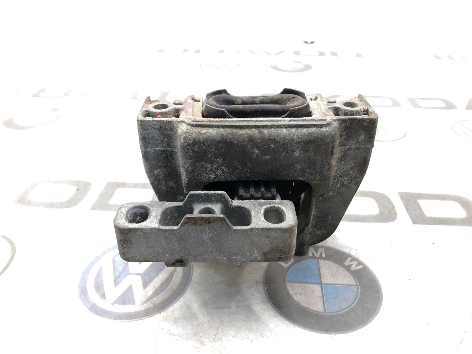 Опора двигателя, 2000 рублей, Москва