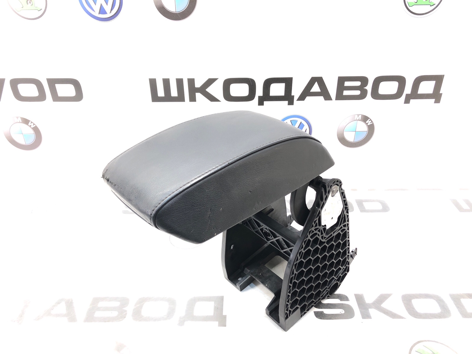 подлокотник, 3000 рублей, Москва