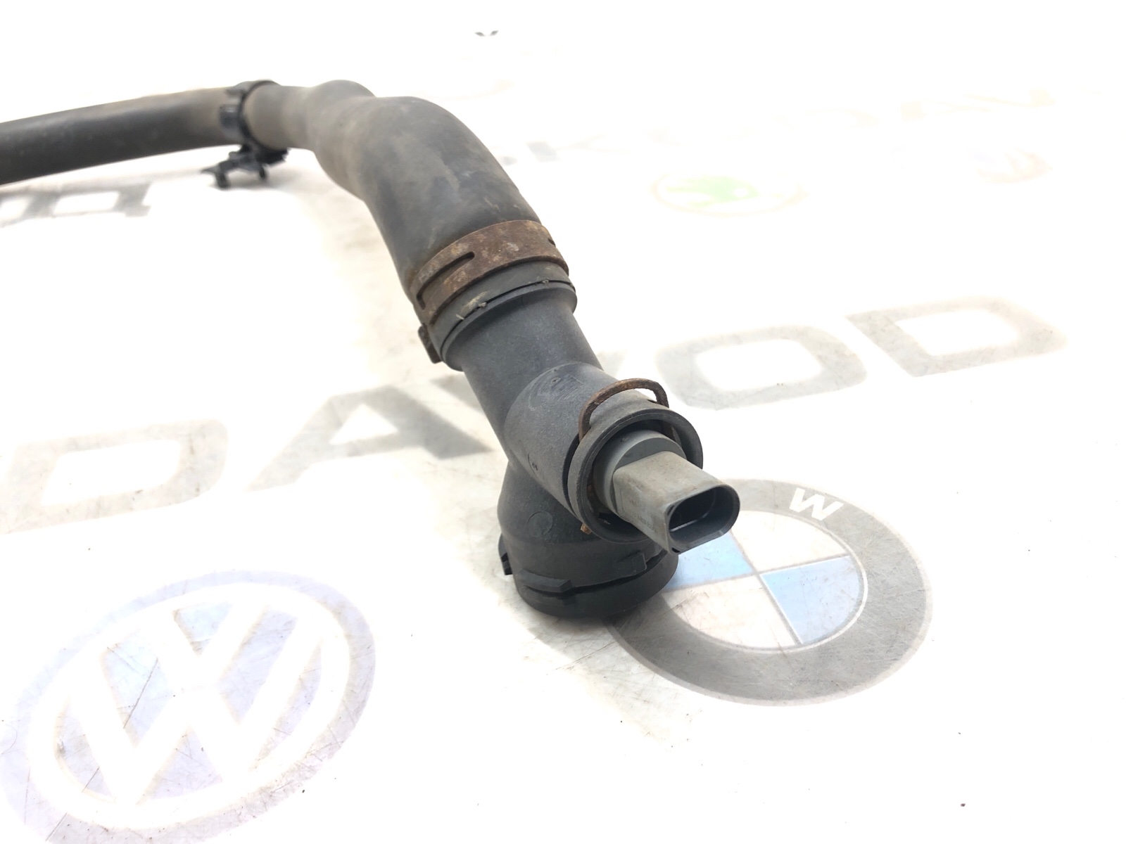 Патрубок радиатора нижний, 2000 рублей, Москва