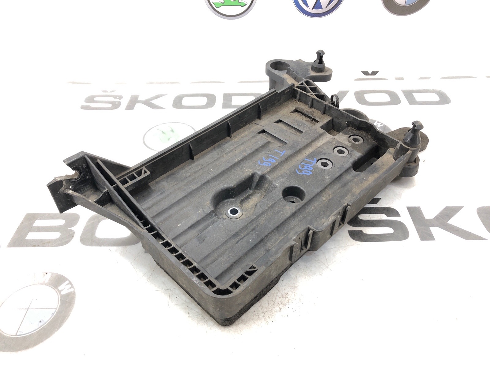 Площадка аккумулятора (АКБ), 1000 рублей, Москва