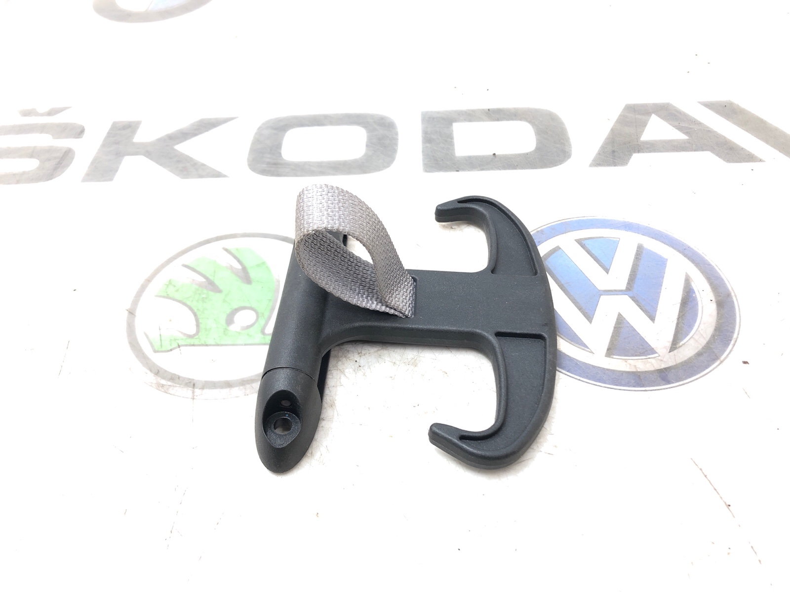 Крючок в багажник, 1000 рублей, Москва