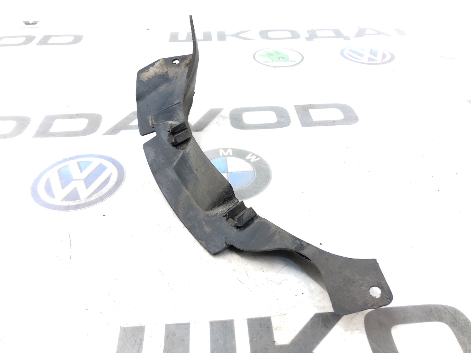 Спойлер подкрылка, 1000 рублей, Москва