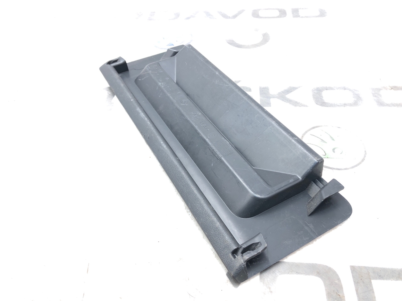 Накладка багажника, 1000 рублей, Москва