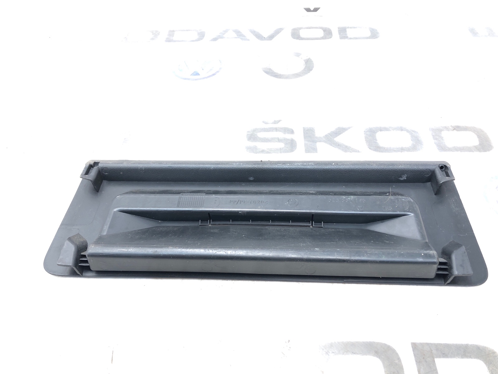 Накладка багажника, 1000 рублей, Москва