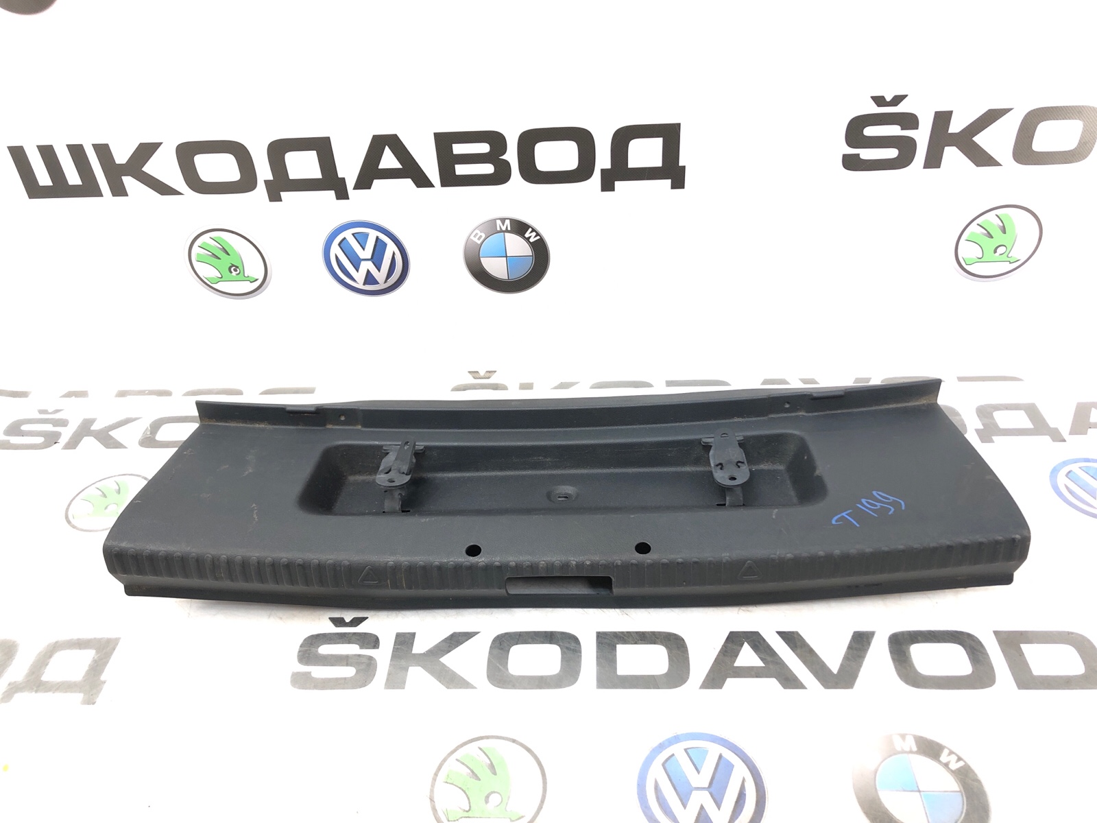 Накладка замка багажника, 1500 рублей, Москва