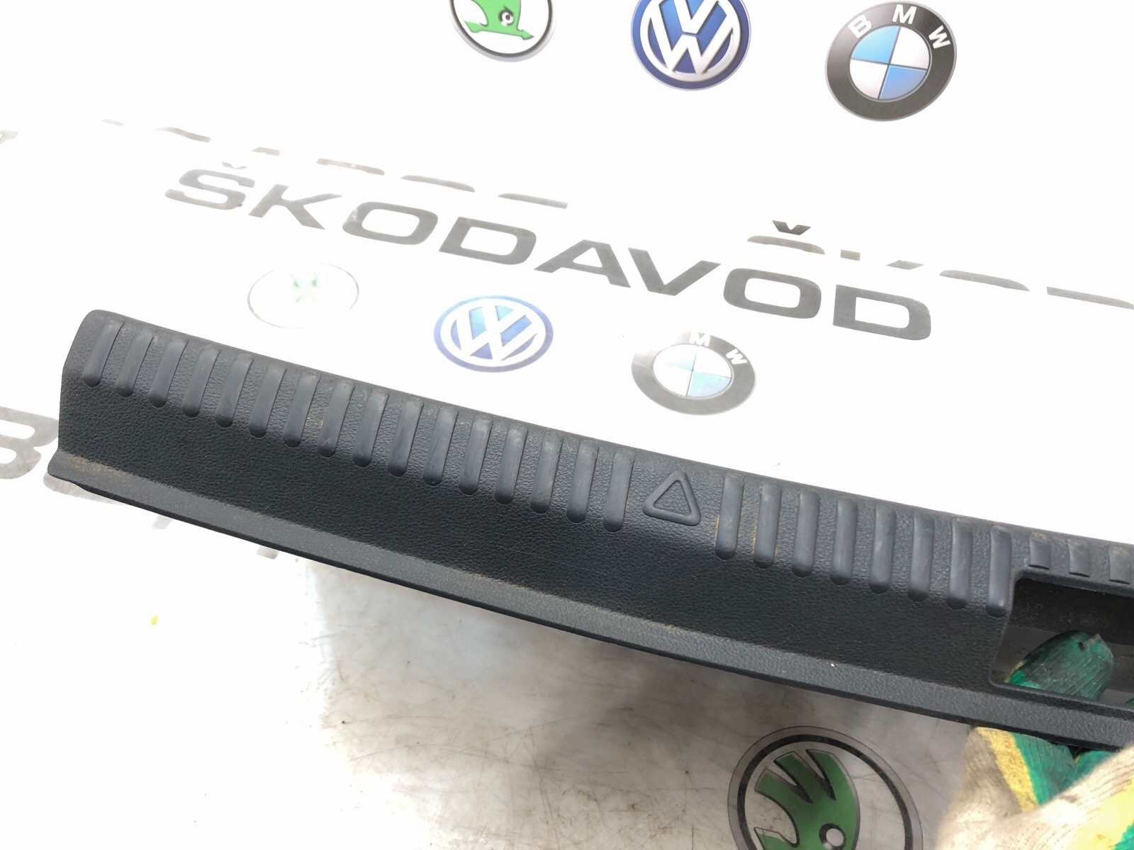 Накладка замка багажника, 1500 рублей, Москва