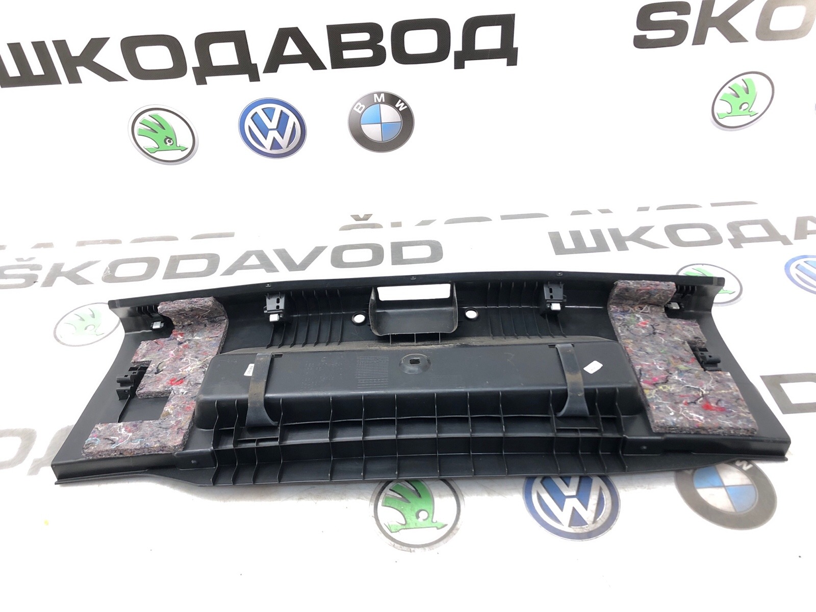 Накладка замка багажника, 1500 рублей, Москва