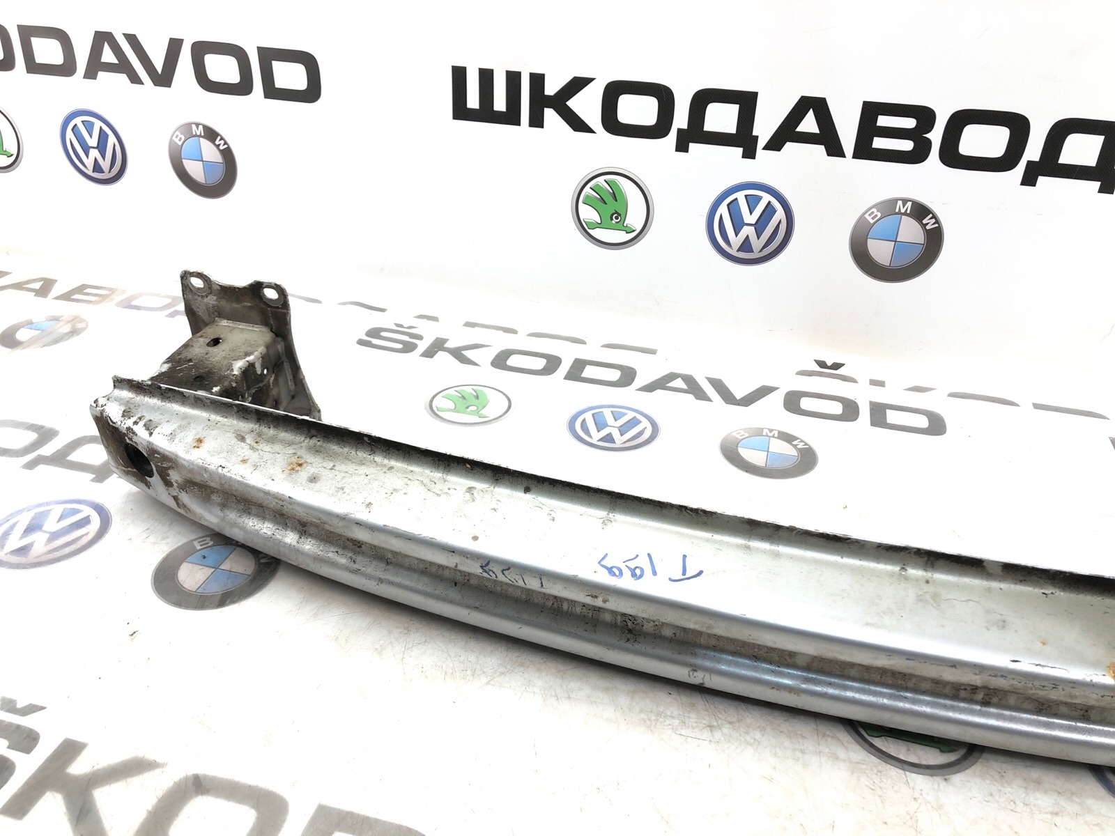 усилитель бампера, 1000 рублей, Москва