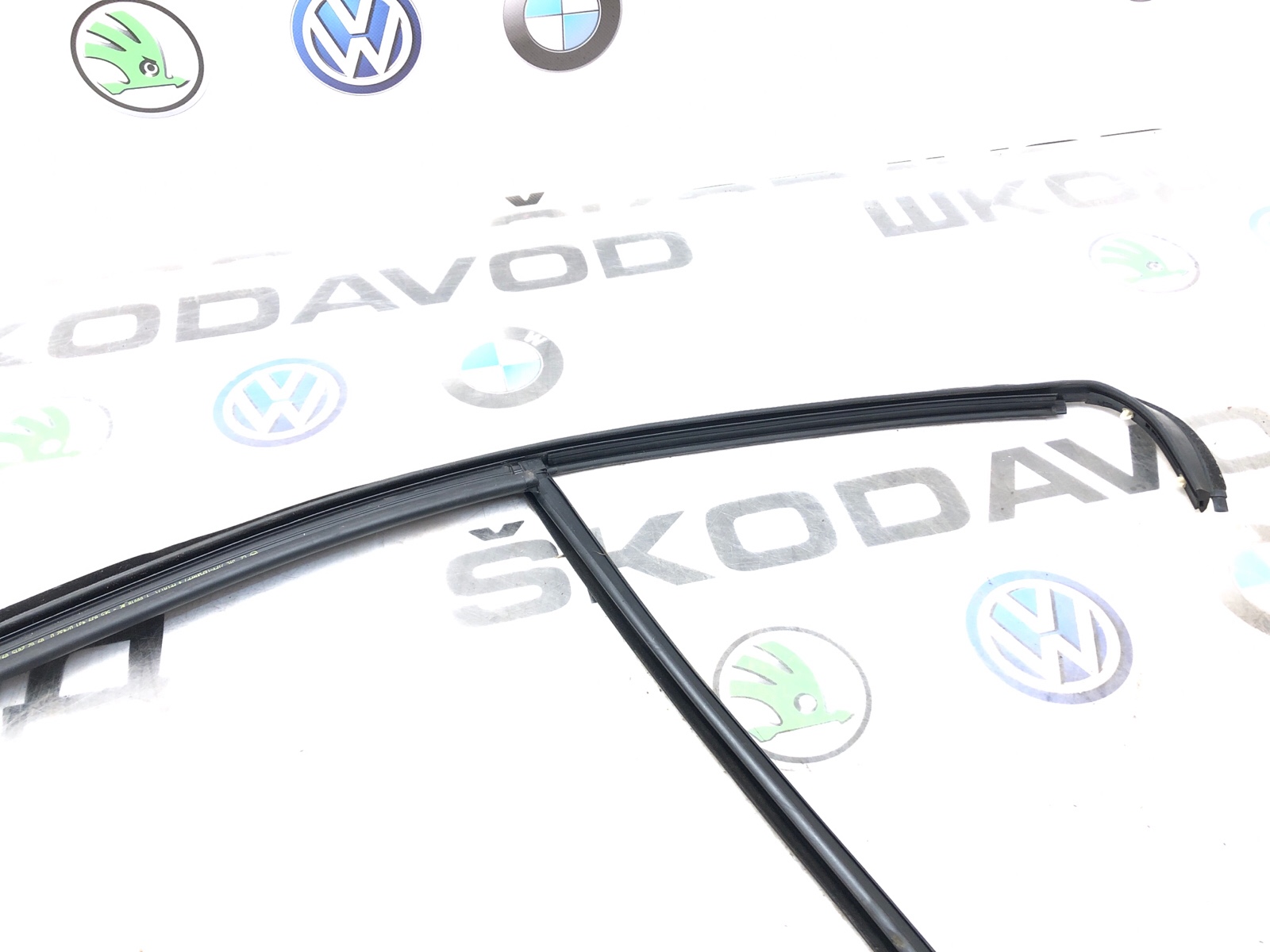 Уплотнитель стекла, 2000 рублей, Москва