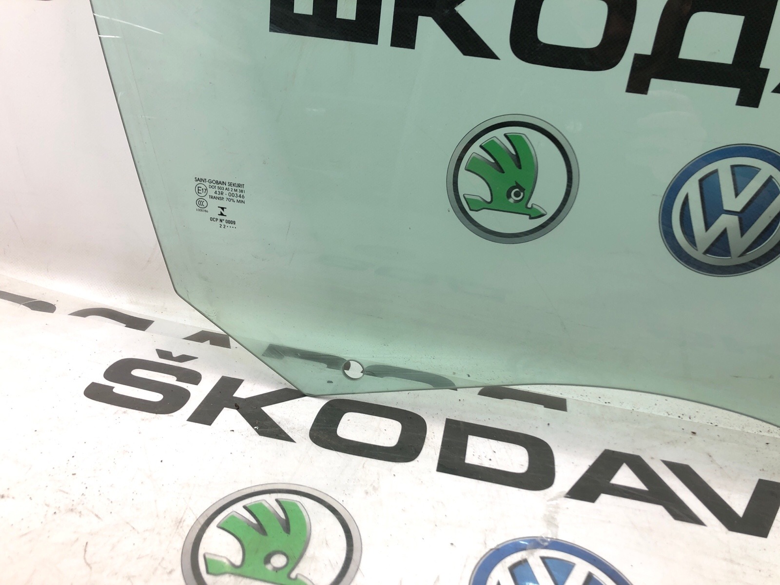 Стекло двери, 2000 рублей, Москва