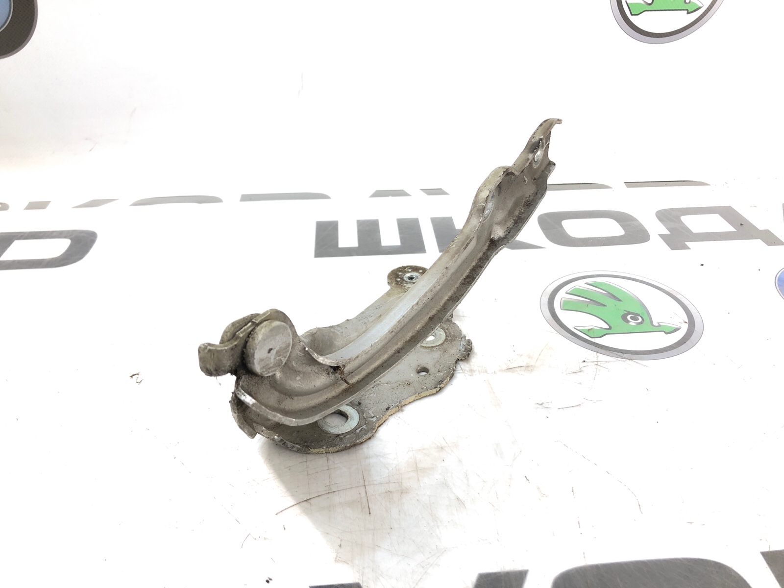 петля капота, 2000 рублей, Москва