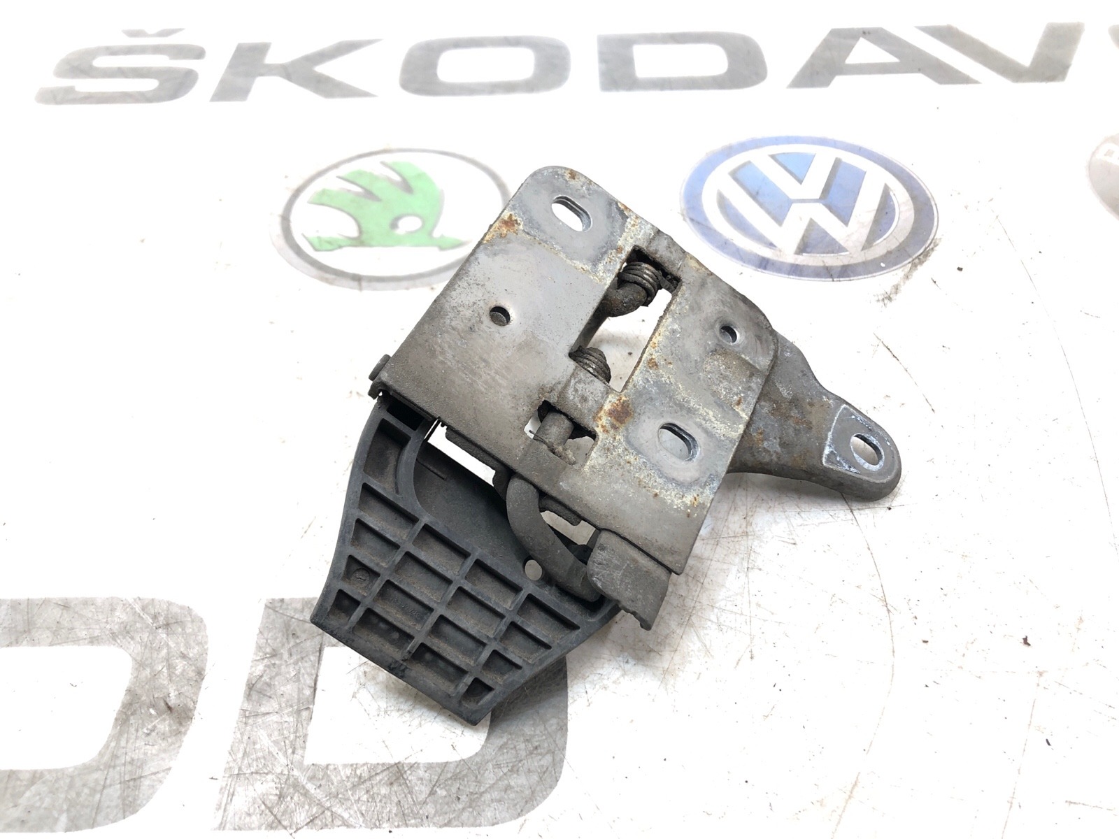 крюк капота, 2500 рублей, Москва