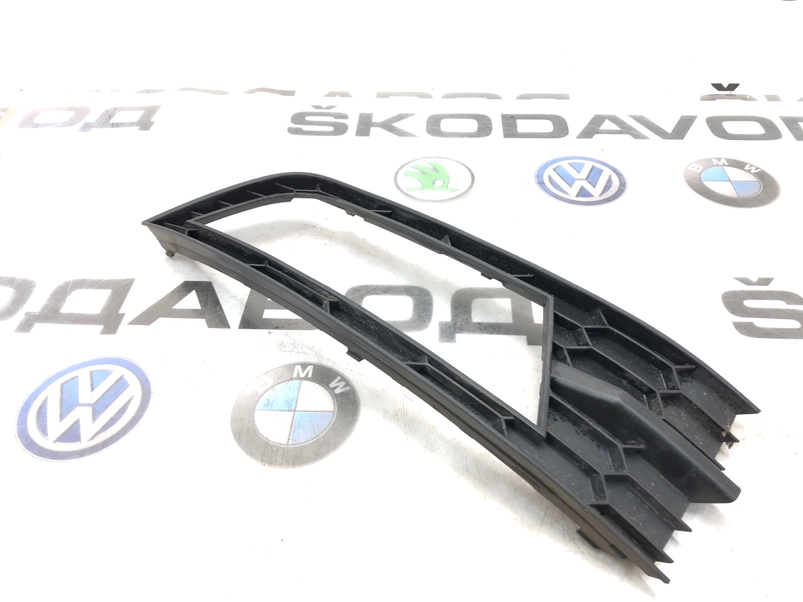 Накладка противотуманной фары ПТФ, 1000 рублей, Москва