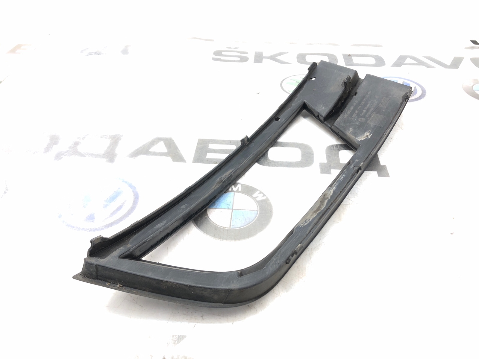 Накладка противотуманной фары ПТФ, 1000 рублей, Москва