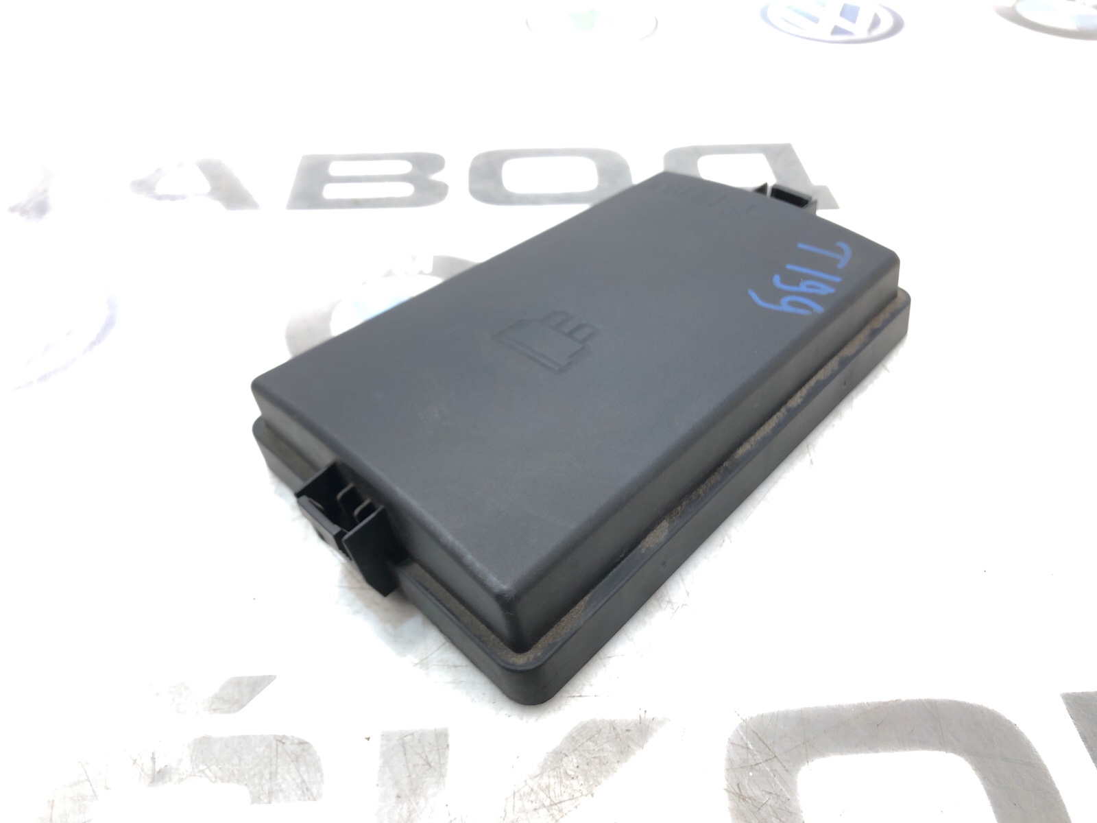 Крышка блока предохранителей, 1500 рублей, Москва