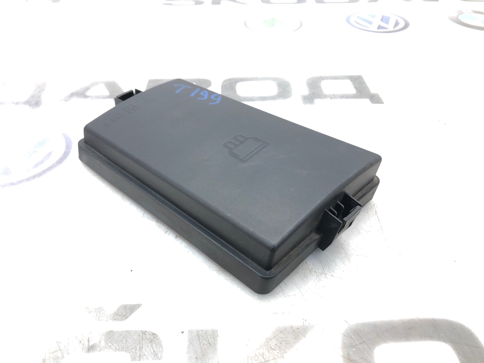 Крышка блока предохранителей, 1500 рублей, Москва