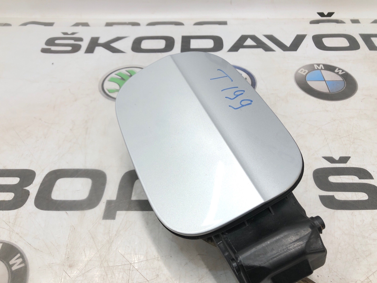 лючок бензобака, 2000 рублей, Москва