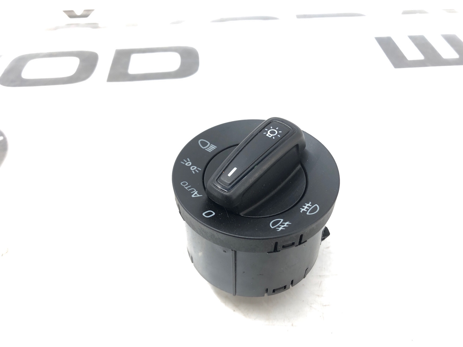 Переключатель света фар, 2500 рублей, Москва