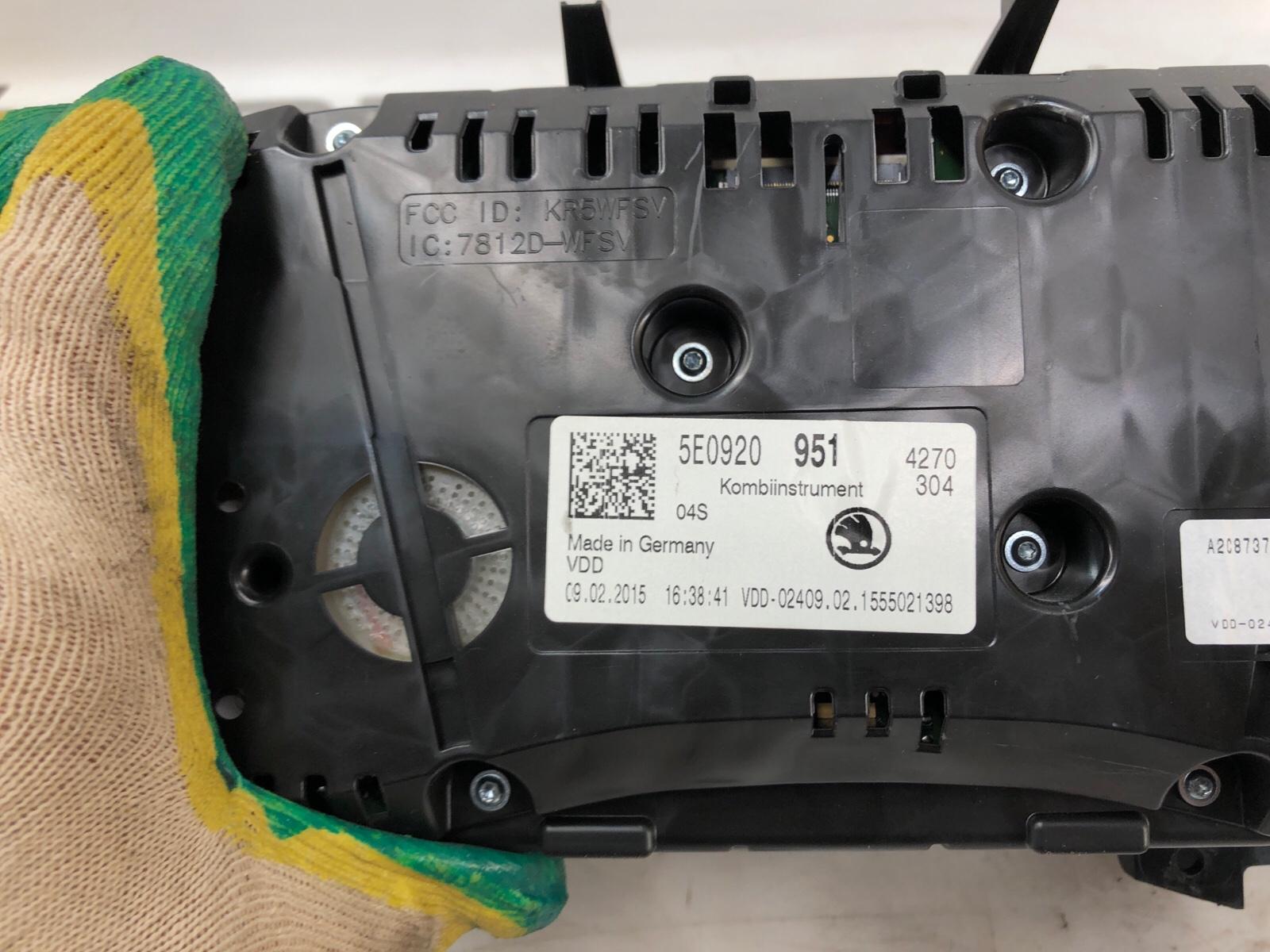 панель приборов, 3000 рублей, Москва