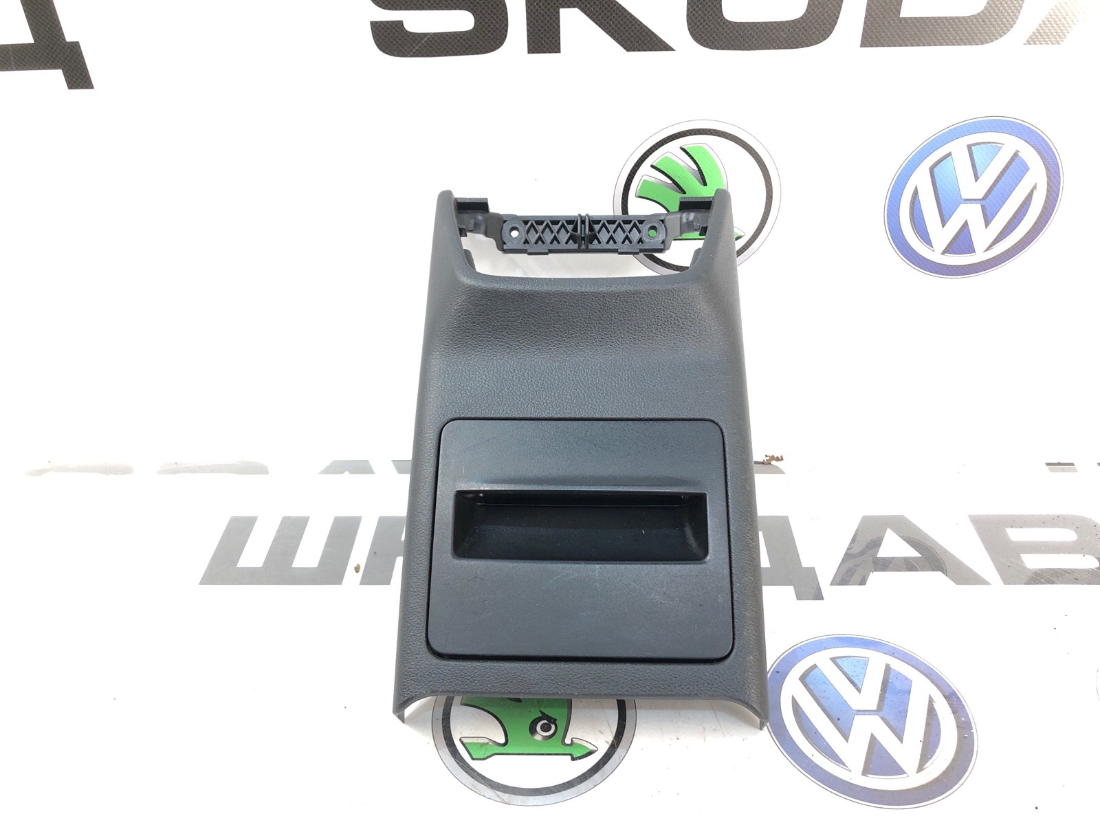 Пепельница, 2000 рублей, Москва