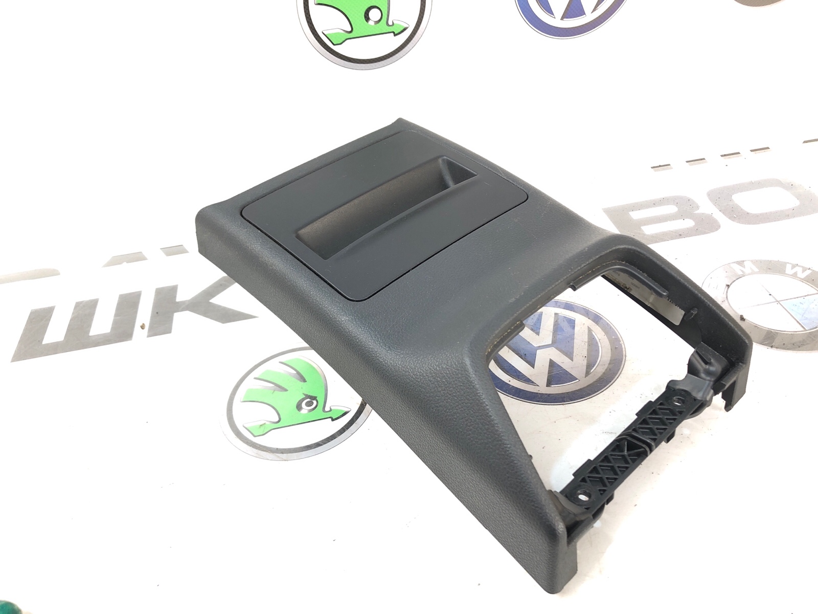 Пепельница, 2000 рублей, Москва